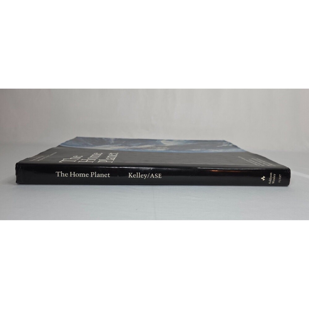 The Home Planet Kevin W. Kelley | 1988 Space Photography | Coffee Table Book - Picture 4 of 16